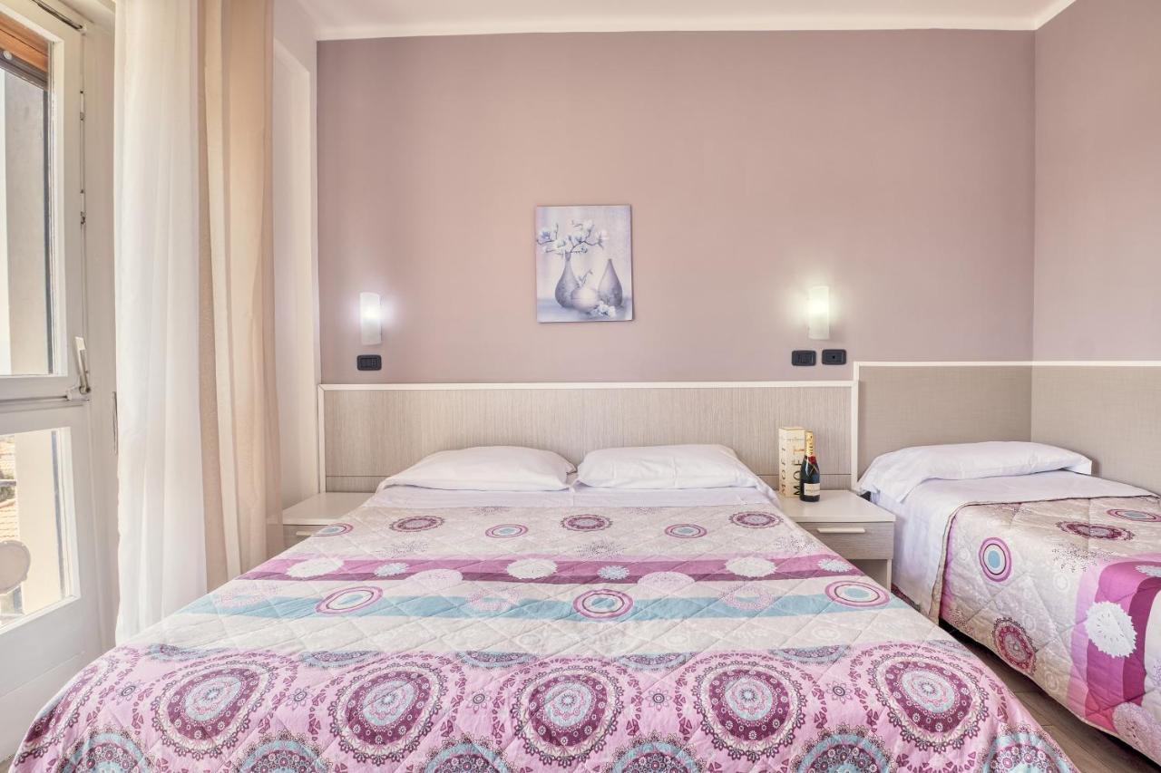 Hotel Astoria Бордігера Екстер'єр фото